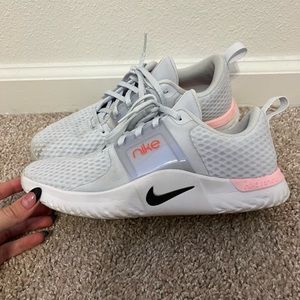 NIKE RENEW IN-SEASON TR 10 SNEAKERS